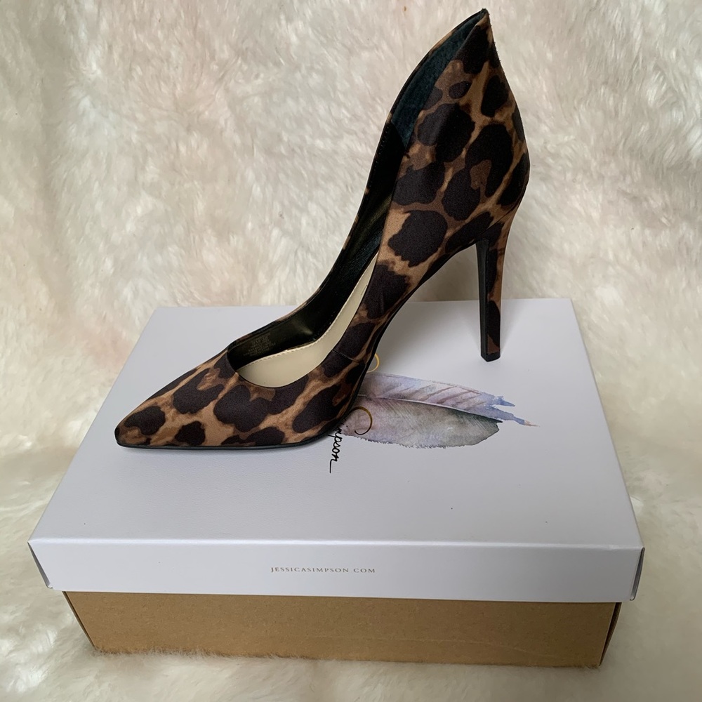 Leopard Print Jessica Simpson Pumps